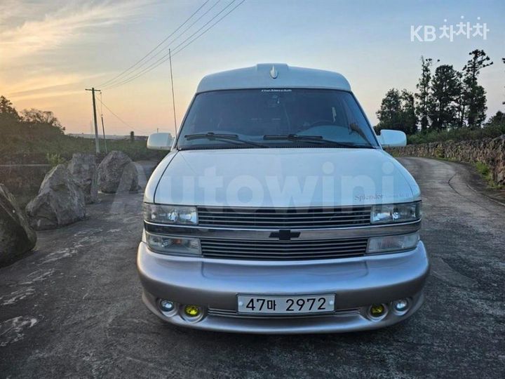 Chevrolet Astro Van