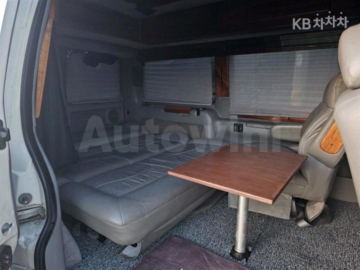 Chevrolet Astro Van