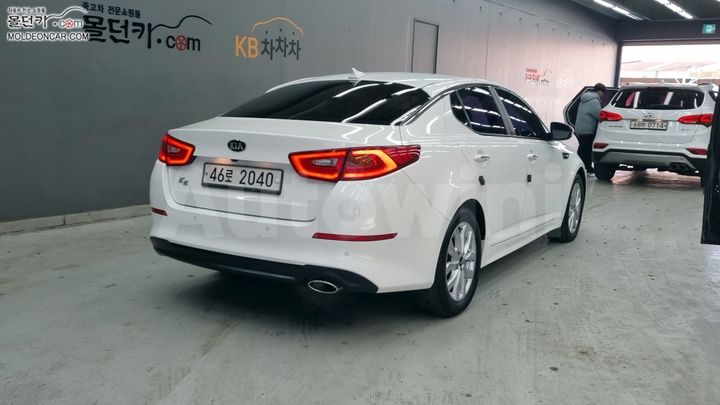 Kia K5 2013 — 2