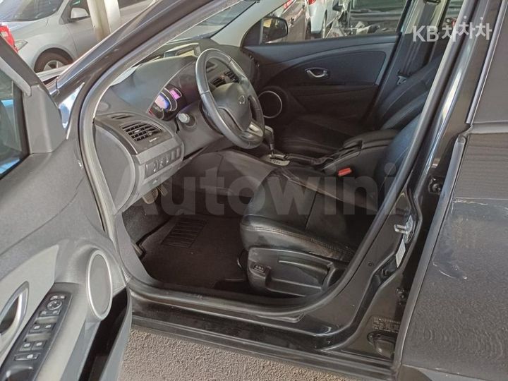 Renault SM3 2015 — 3