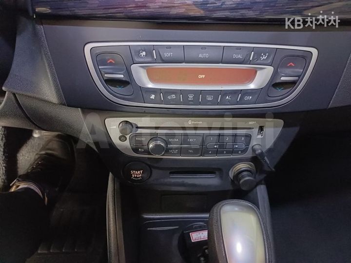 Renault SM3 2015 — 5
