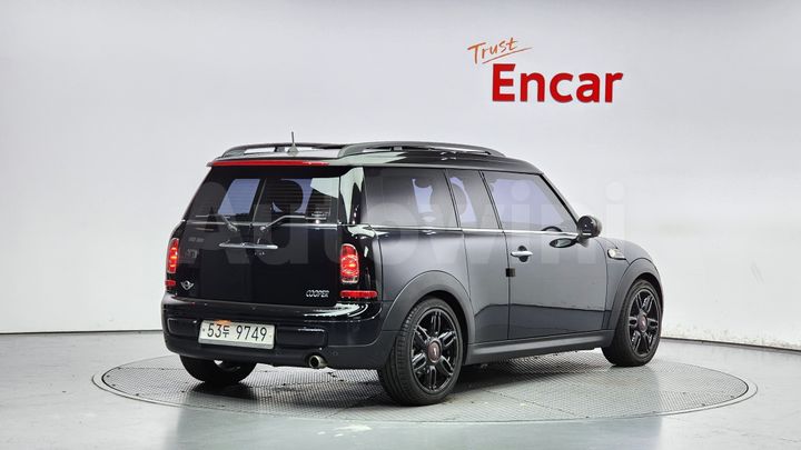 Mini Clubman 2012 — 2