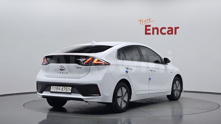 Hyundai Ioniq