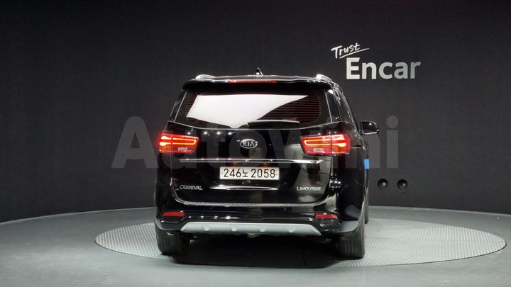 Kia Carnival 2019 — 4