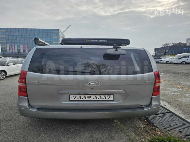 Hyundai Starex 2011 — 3