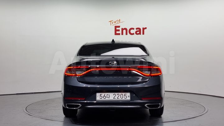 Hyundai Grandeur 2018 — 4