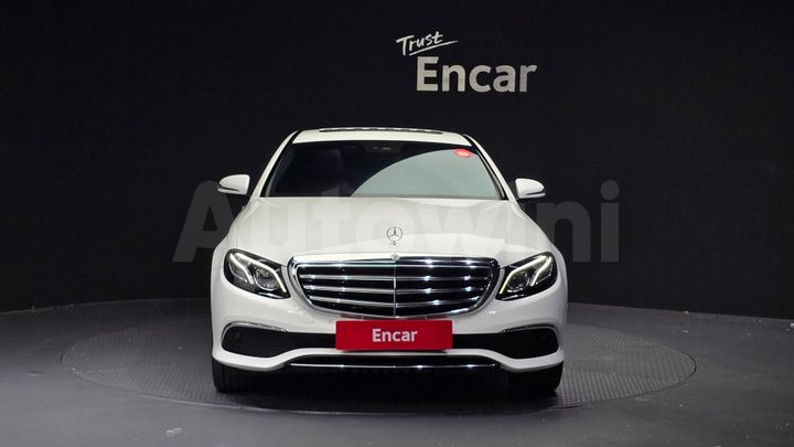 Mercedes Benz E Class 2019 — 3