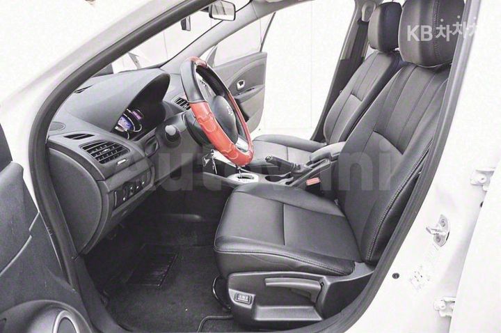 Renault SM3