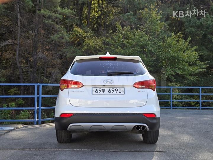 Hyundai SantaFe 2015 — 4