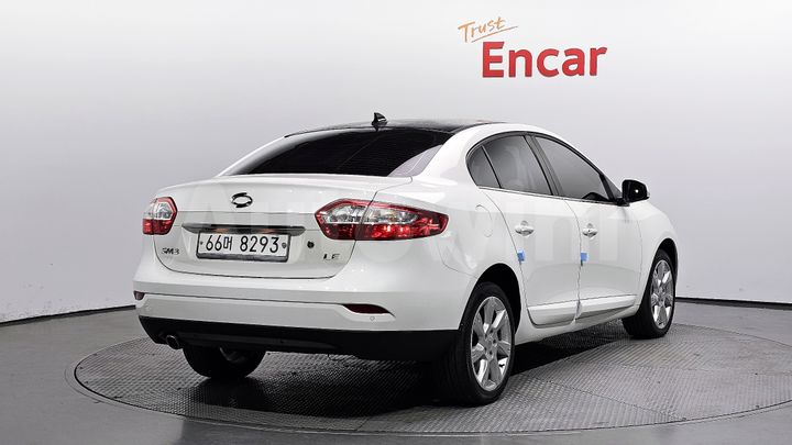 Renault SM3