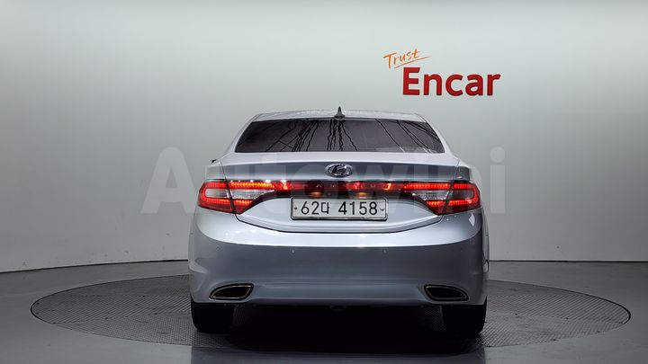 Hyundai Grandeur 2012 — 4