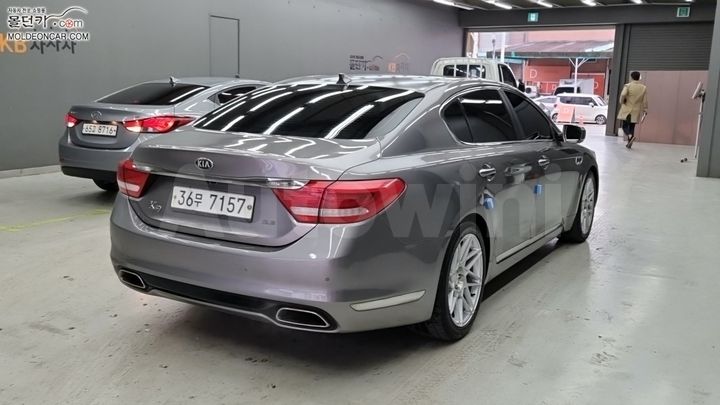 Kia K9