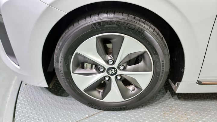 Hyundai Ioniq