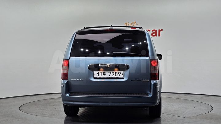 Chrysler Grand Voyager 2010 — 4