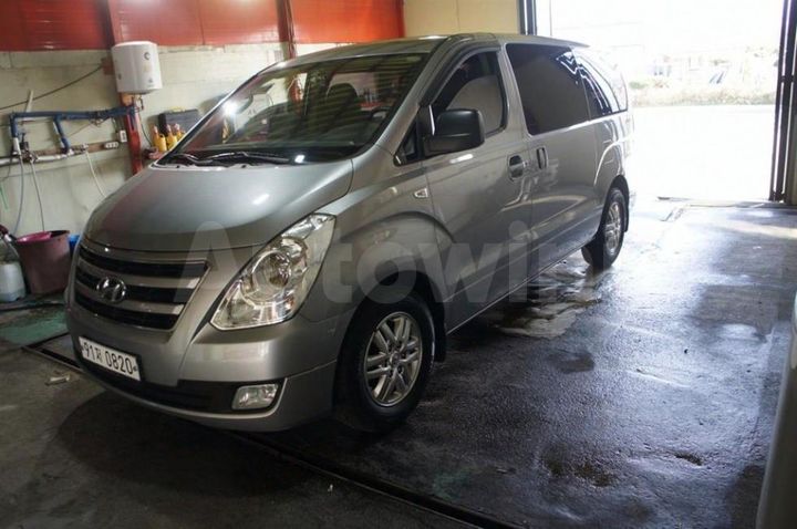 Hyundai Starex 2018 — 2
