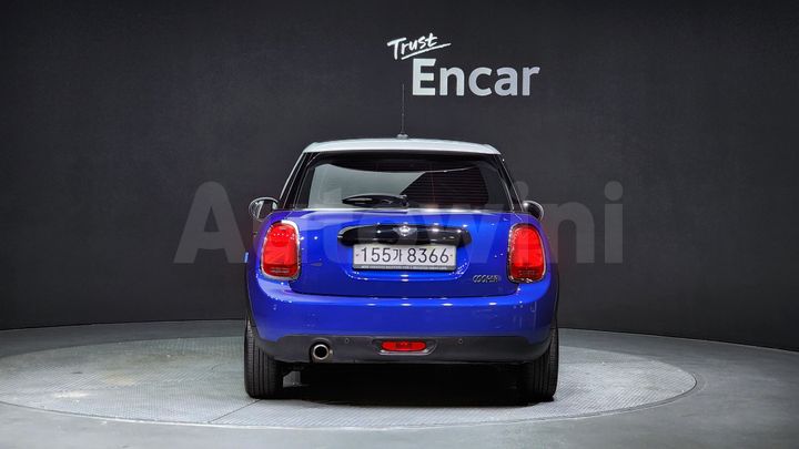 Mini Cooper 2020 — 4