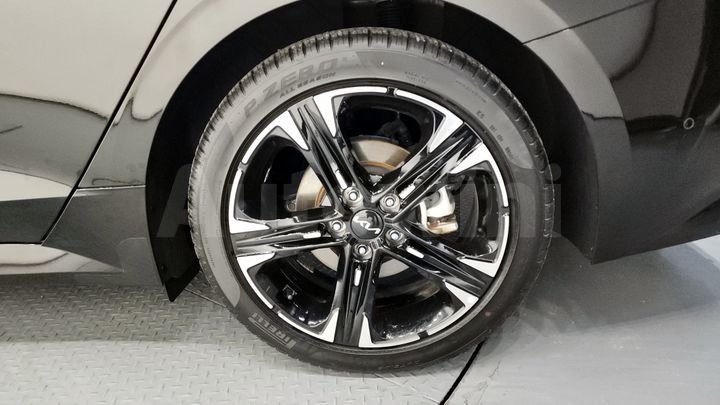 Kia K5 2023 — 5