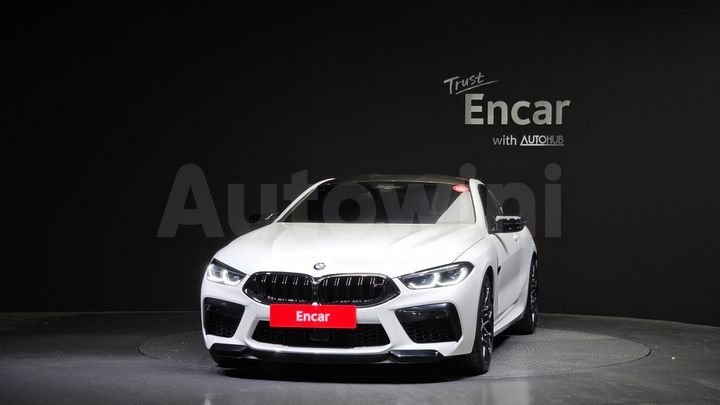 BMW M8 2023 — 3