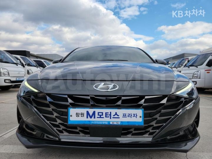 Hyundai Avante 2021 — 3