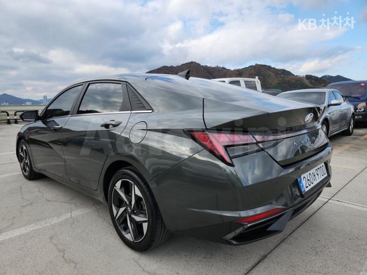 Hyundai Avante 2021 — 5