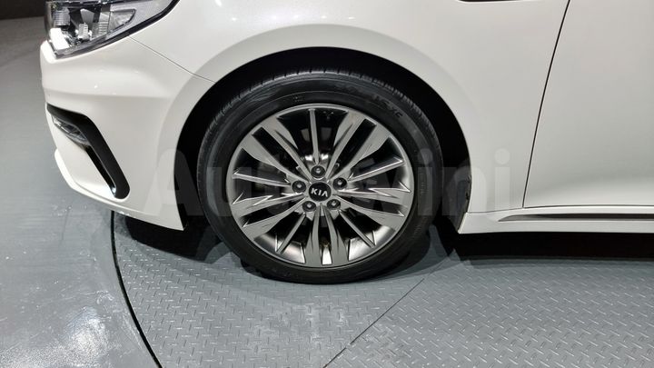 Kia K5 2019 — 5
