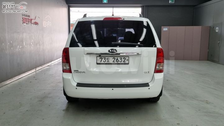 Kia Carnival 2014 — 4