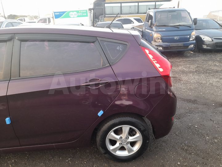 Hyundai Accent 2011 — 4