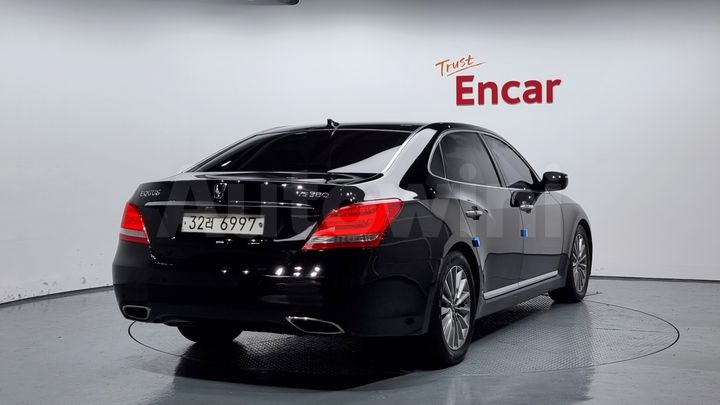 Hyundai Equus