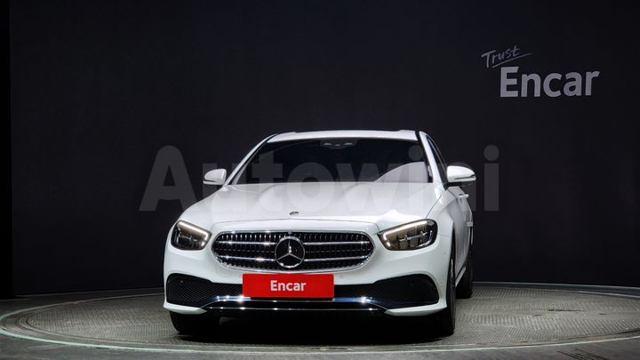 Mercedes-Benz E Class 2023 — 3