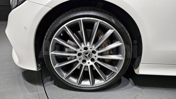 Mercedes-Benz E Class 2018 — 5