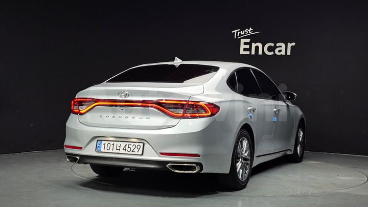 Hyundai Grandeur 2018 — 2