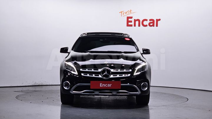 Mercedes Benz GLA Class 2019 — 3