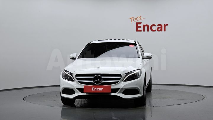 Mercedes Benz C Class 2018 — 3