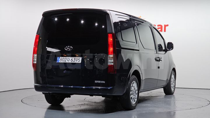 Hyundai Staria 2023 — 2