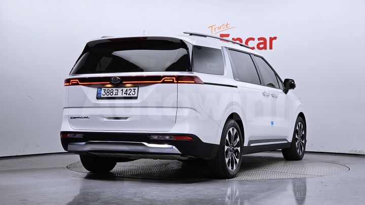 Kia Carnival 2021 — 2