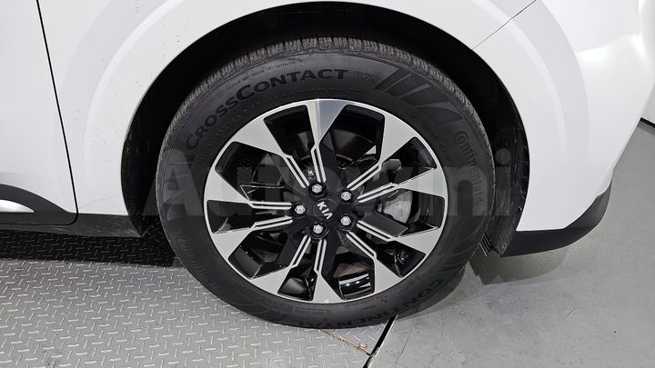 Kia Carnival 2021 — 5
