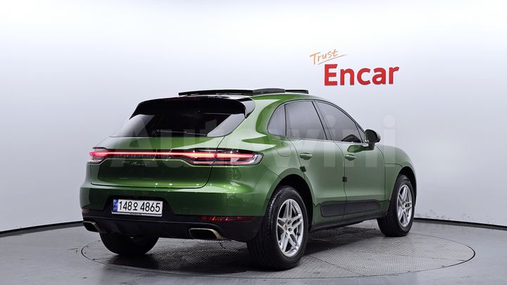 Porsche Macan 2021 — 2