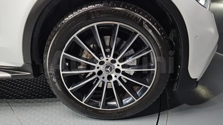 Mercedes-Benz GLC Class 2018 — 5