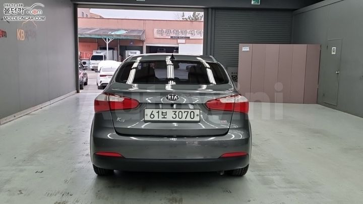 Kia K3 2012 — 4