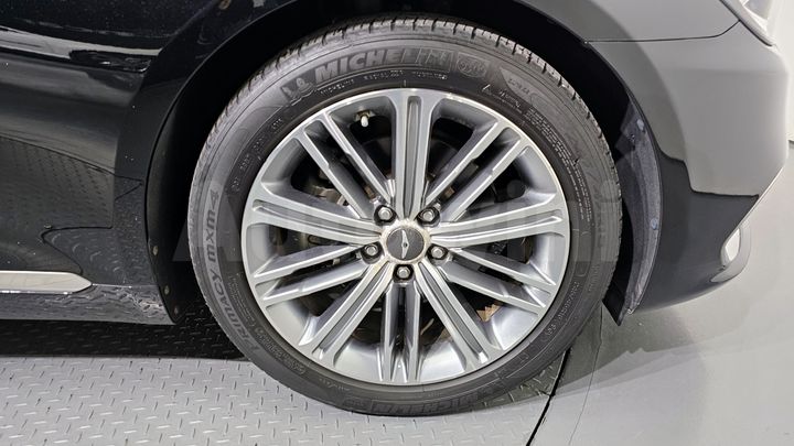 Genesis G80 2017 — 5