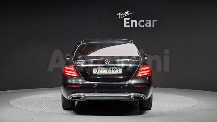 Mercedes-Benz E Class 2018 — 4