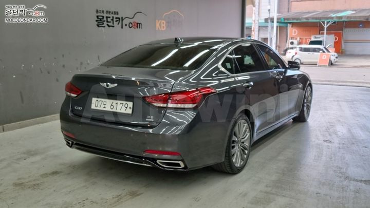 Genesis G80 2018 — 2