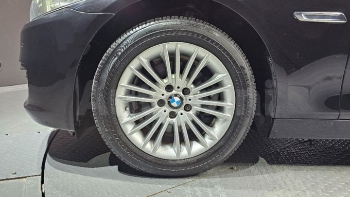 BMW 5 Series 2015 — 5