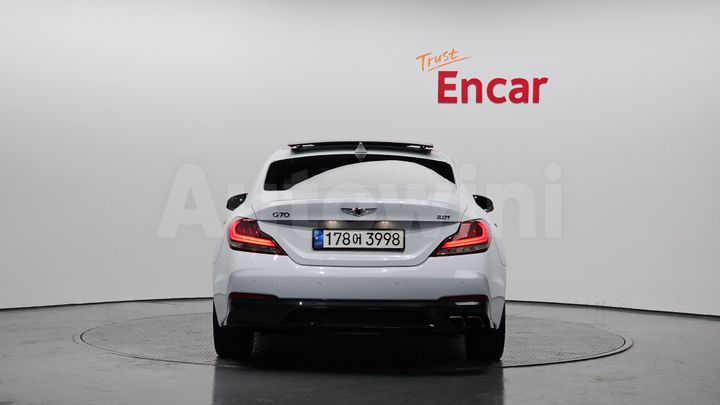 Genesis G70 2018 — 4