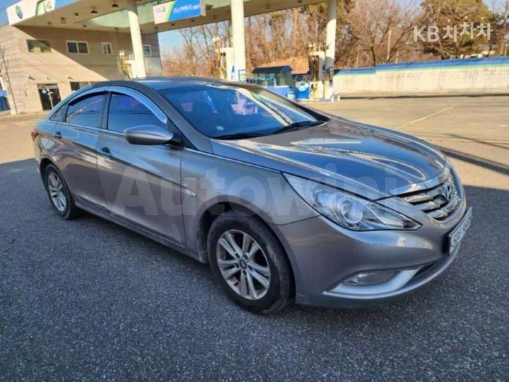 Hyundai Sonata 2011 — 3