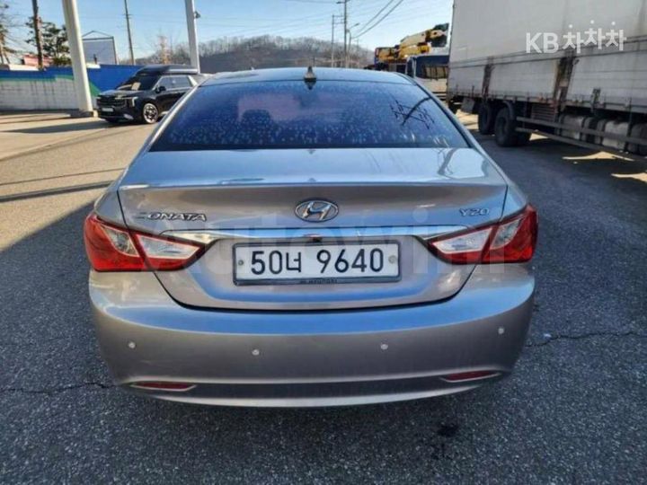 Hyundai Sonata 2011 — 4