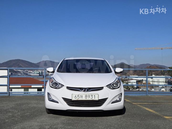 Hyundai Avante 2015 — 2