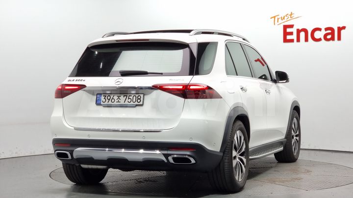 Mercedes Benz GLE Class 2024 — 2