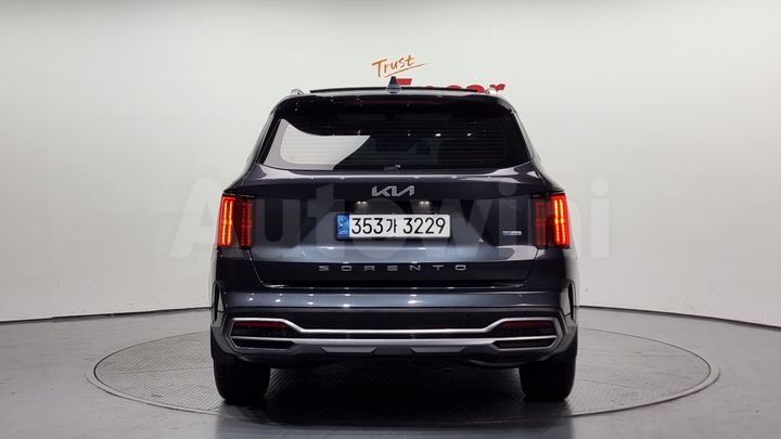Kia Sorento 2022 — 4