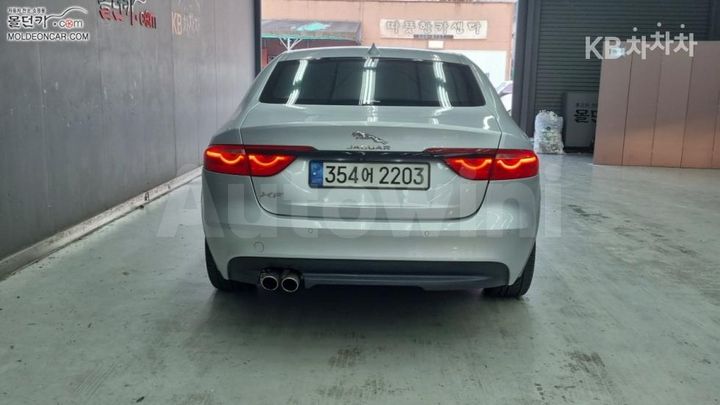 Jaguar XF 2018 — 4